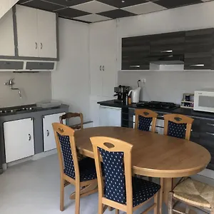 Individuelles Avec Partie Commune Ou Entier Si Disponible Via Rhôna Vulbens